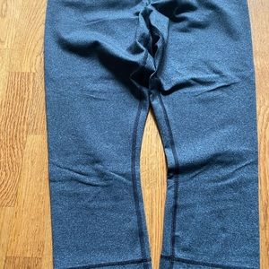 Lululemon Capri pants